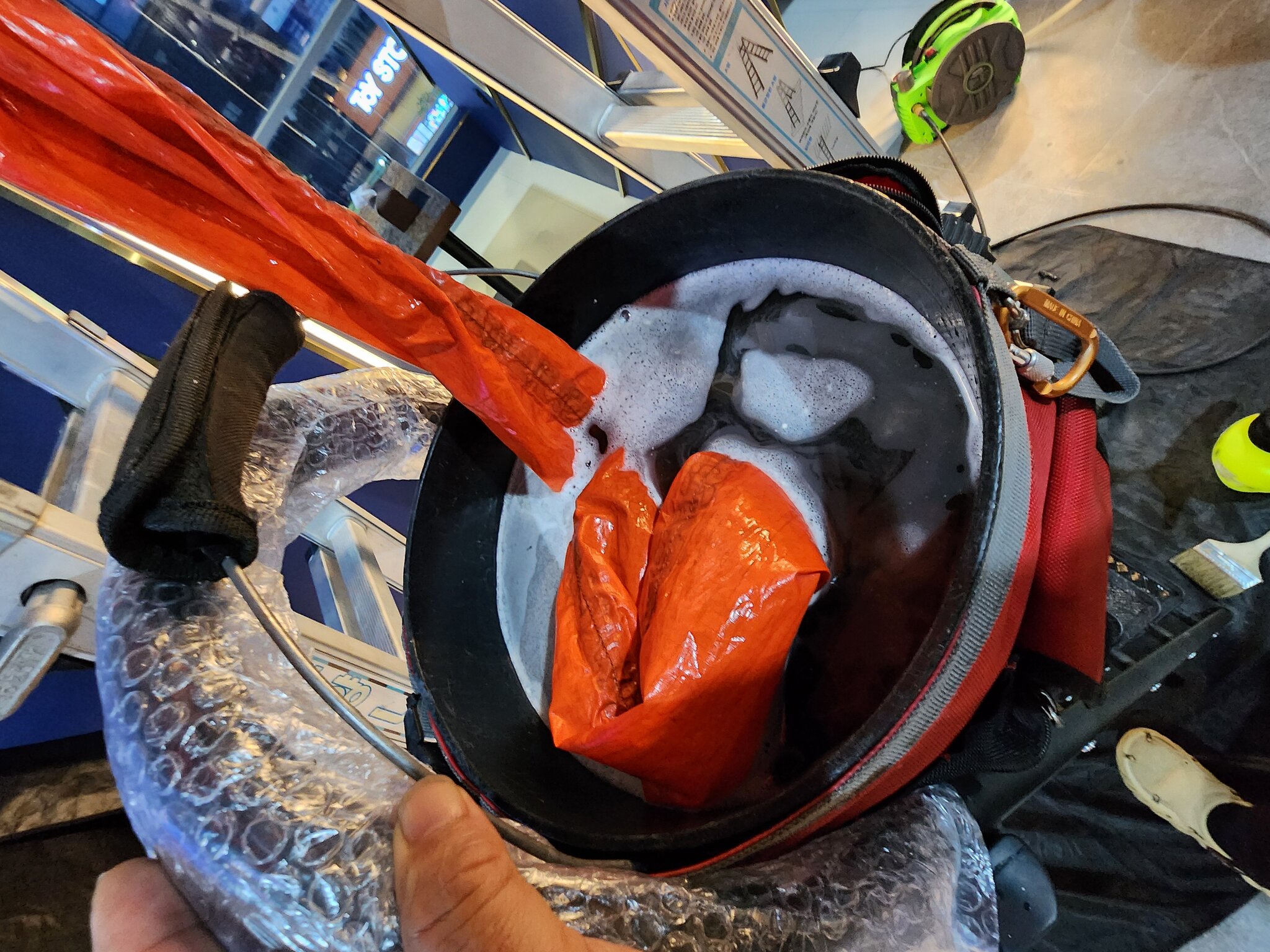 에어컨 청소 작업